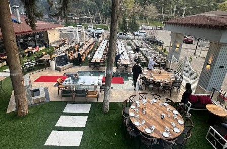 Aquarium Restaurant & Cafe