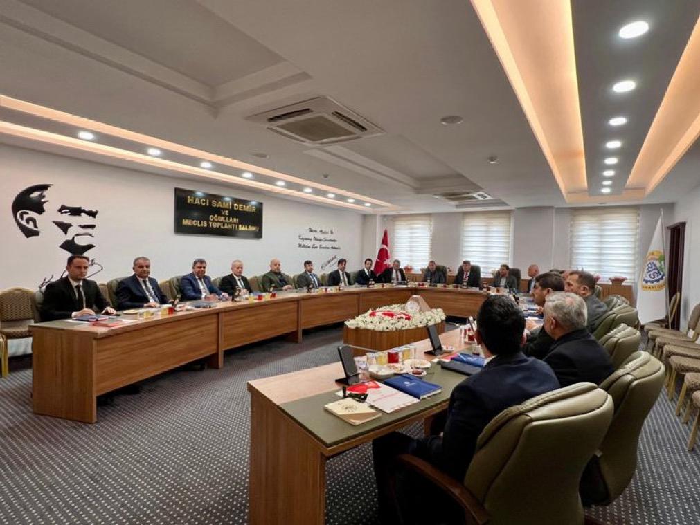 Reyhanlı’da Eğitime Güçlü Destek: İş Dünyası ve Eğitim Yöneticileri Aynı Masada